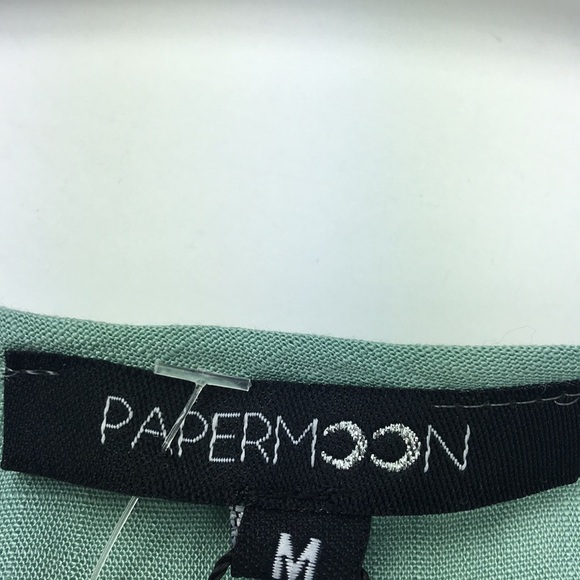 New Lace up front sleeveless green top - Picture 6 of 8